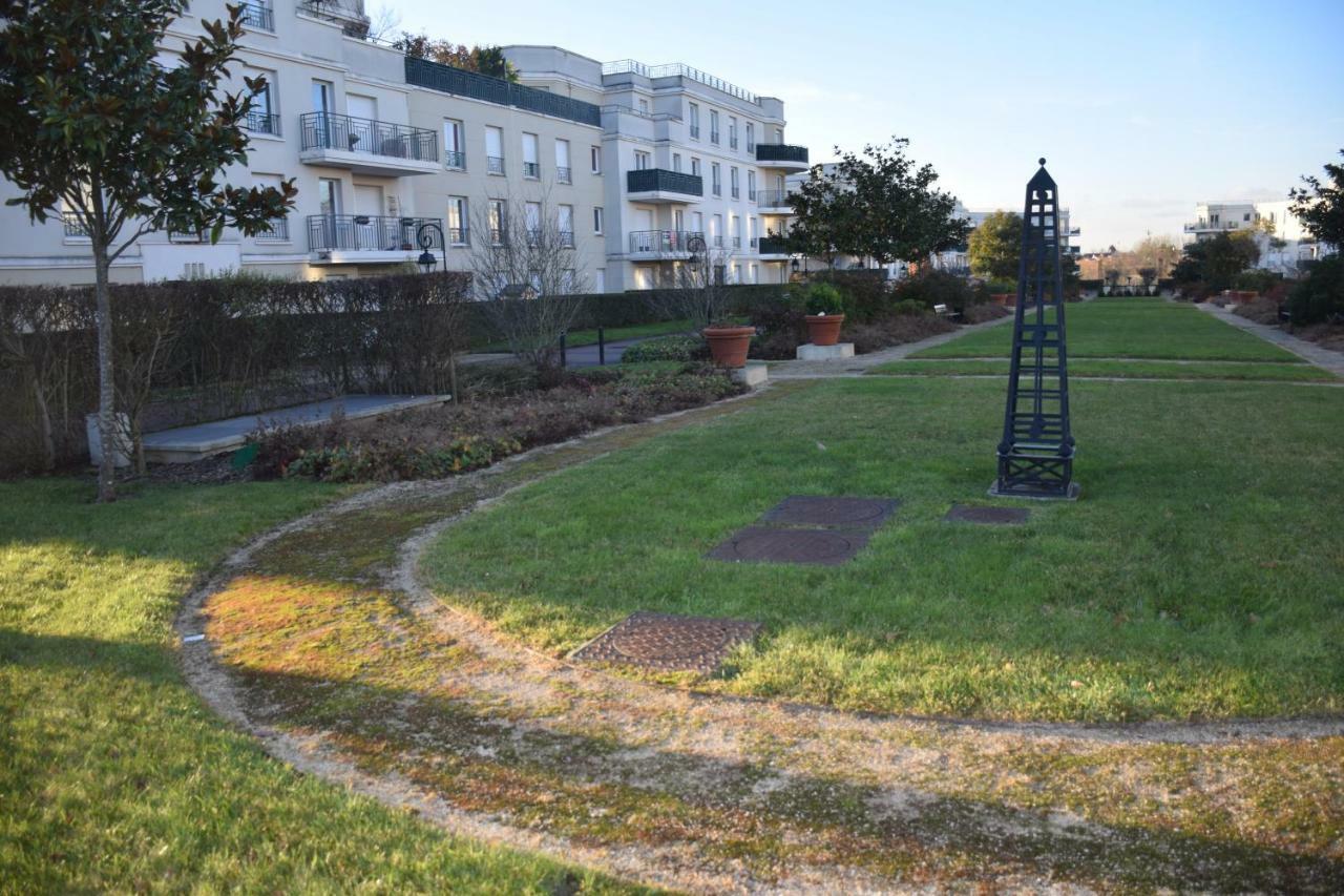 Appartement Avec Rez De Jardin A Disneyland Montévrain Exterior photo